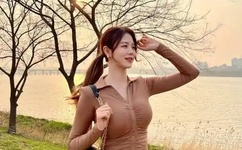 粉嫩merna人体丰满欣欣赏